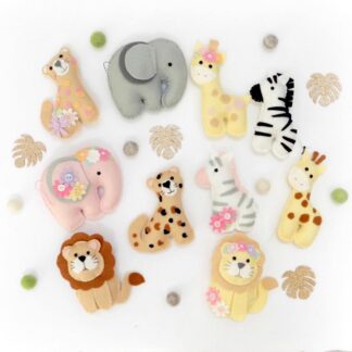 Sew your own felt floral Safari 5 garland. Sewing kit to make 5 decorations.