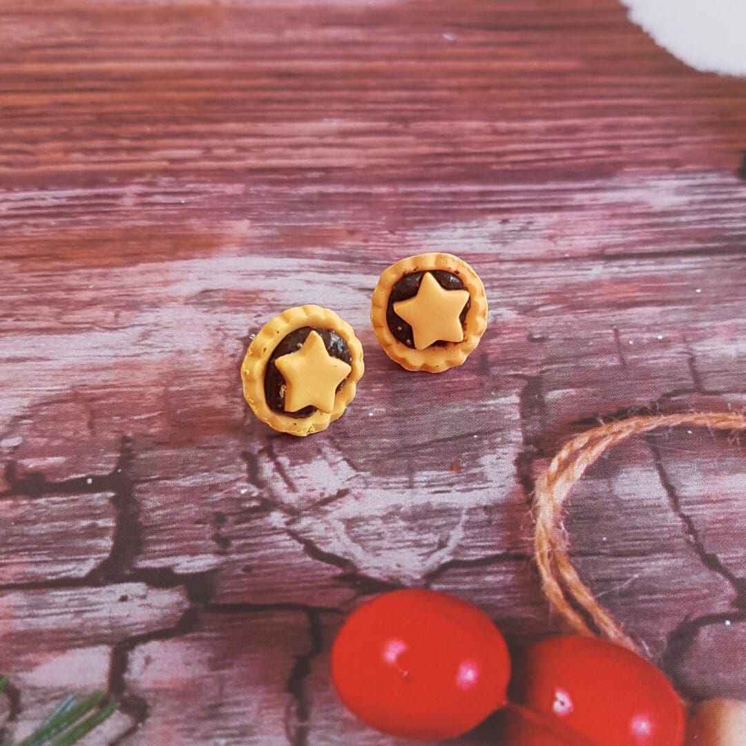 NEW VERSION Christmas Mince Pie stud earrings - Image 4