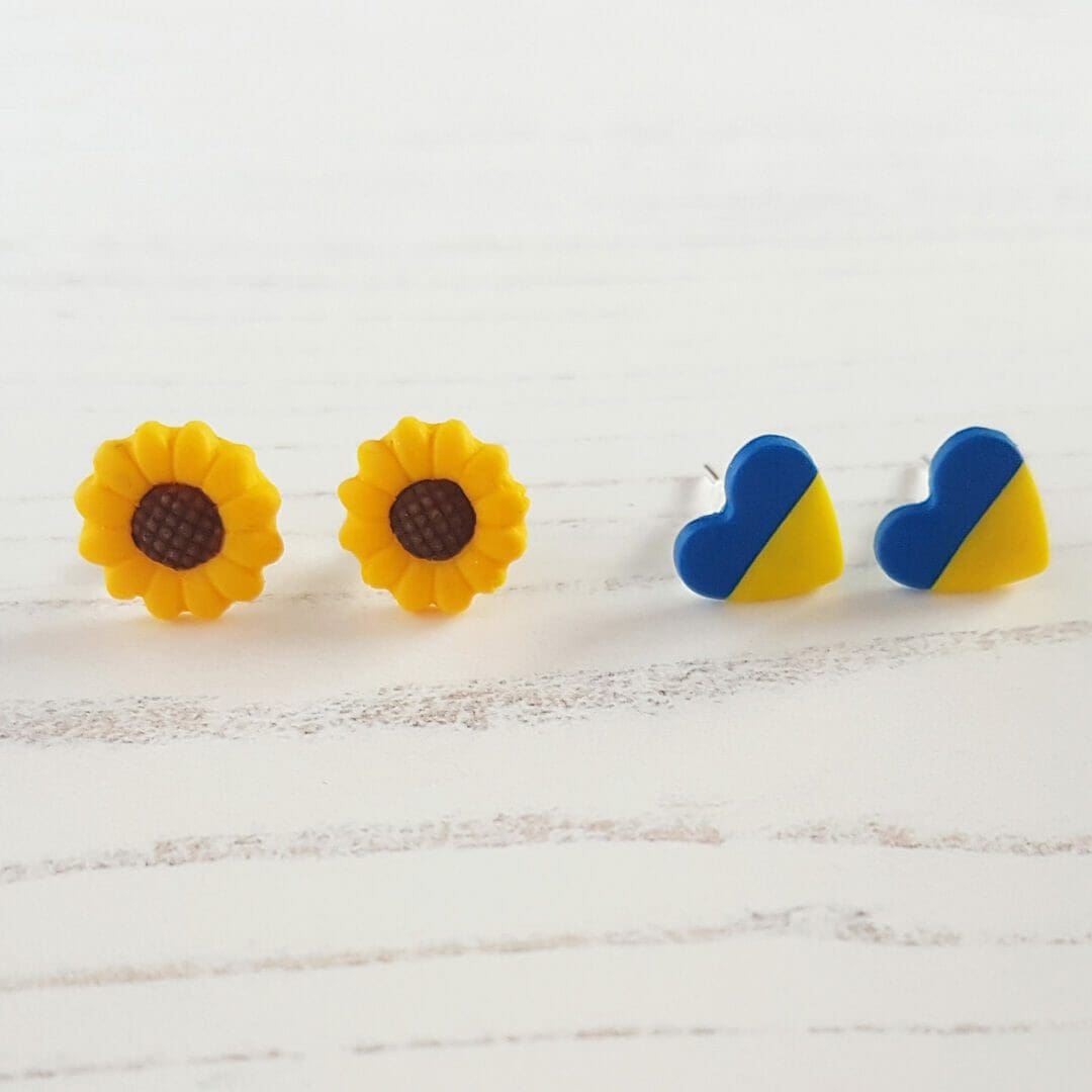 Ukraine flag hearts & sunflowers stud pack 50% OF SALES DONATED TO CHARITY - Image 4