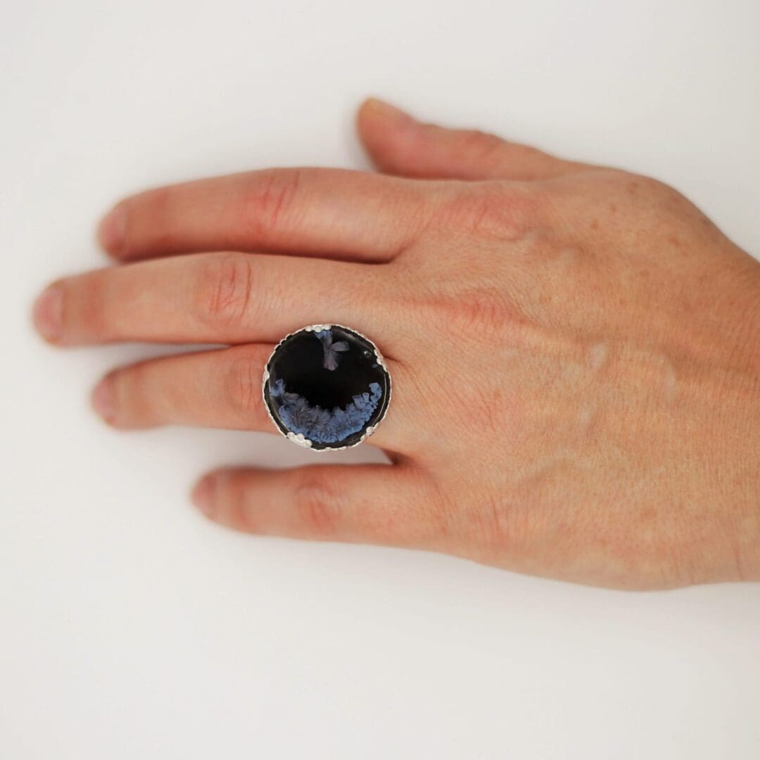 Porcelain statement ring, black & purple - Image 6