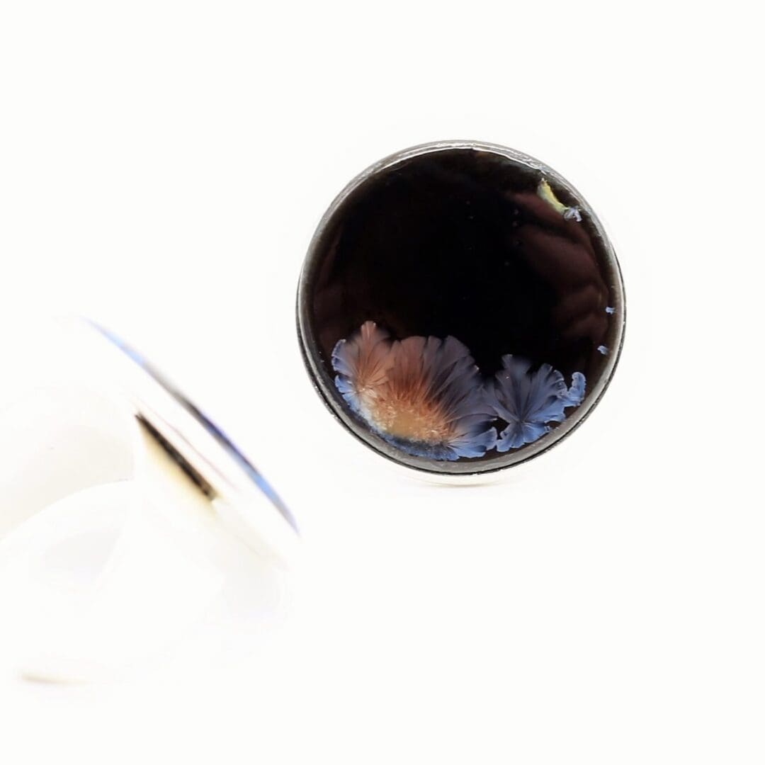 Porcelain statement ring, black & purple - Image 4