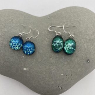 Snowflake pattern dichroic glass dangly earrings