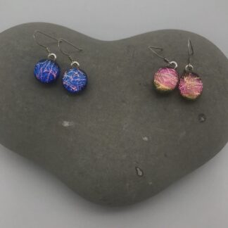 Fibre pattern dichroic glass dangly earrings