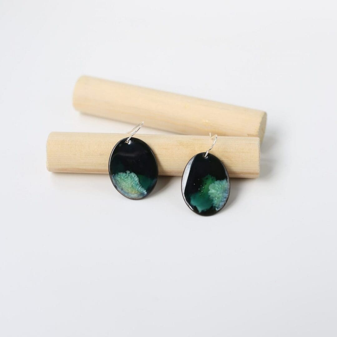 Porcelain drop earrings, black & light green - Image 5