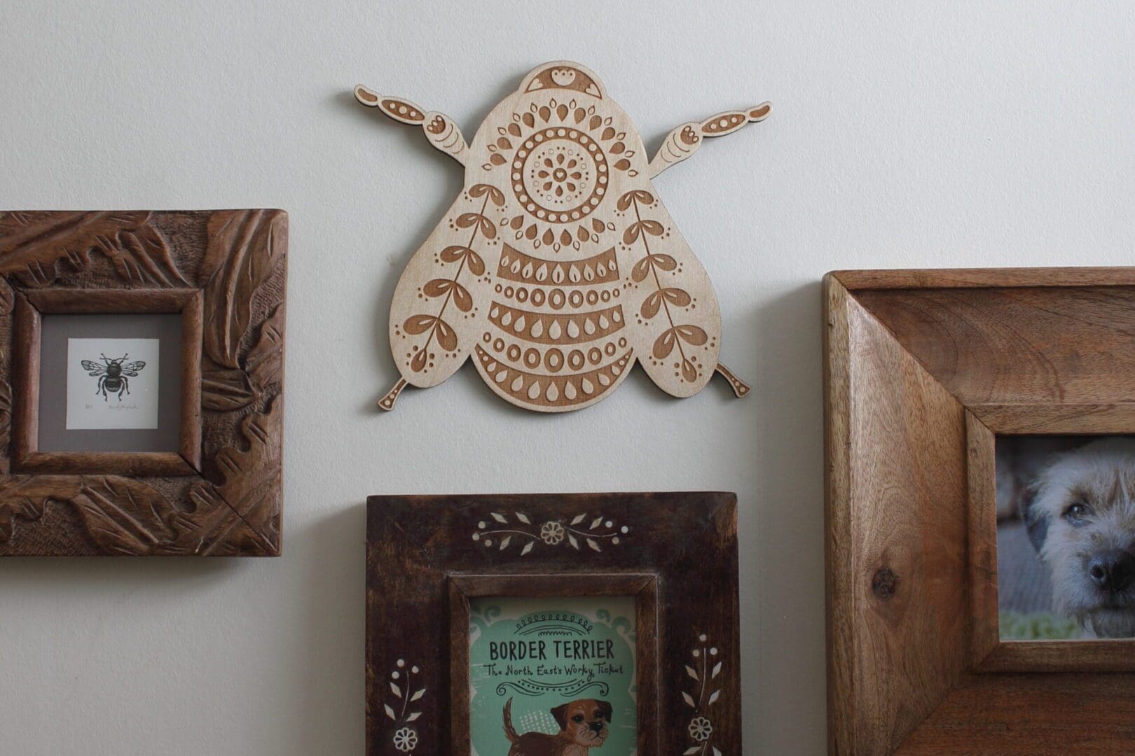 Large Wooden Folk Art Bumblebee Wall Hanging - Image 2