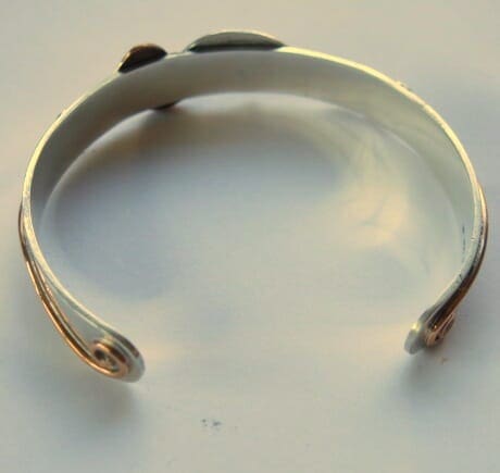 Silver bangle with silver and copper bird - Image 4