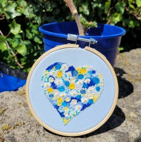 Blue flower filled heart hand embroidered 4 inch hoop wall hanging - Image 4