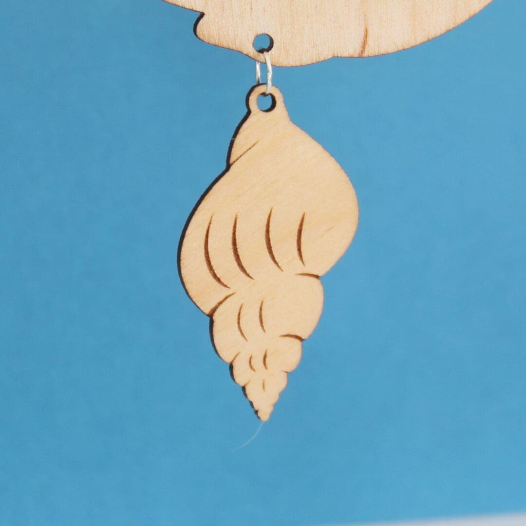 Wooden Oyster Catcher Hanging Decoration with Shell - Hand Painted - Image 2