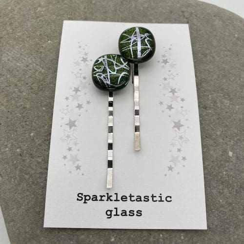 Silver swirl pattern hair grips - Image 2