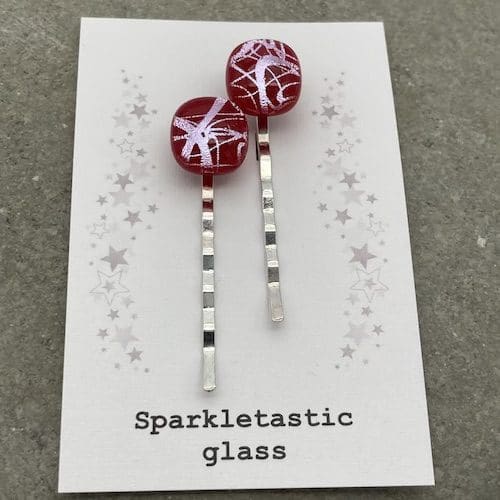 Silver swirl pattern hair grips - Image 5