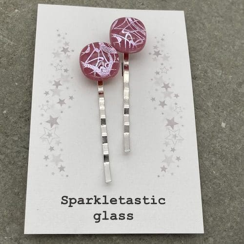 Silver swirl pattern hair grips - Image 6