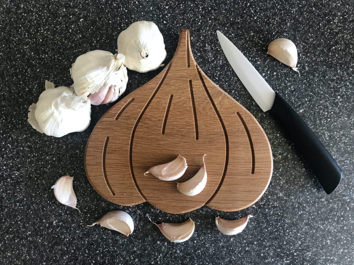 Garlic Oak Chopping Board.