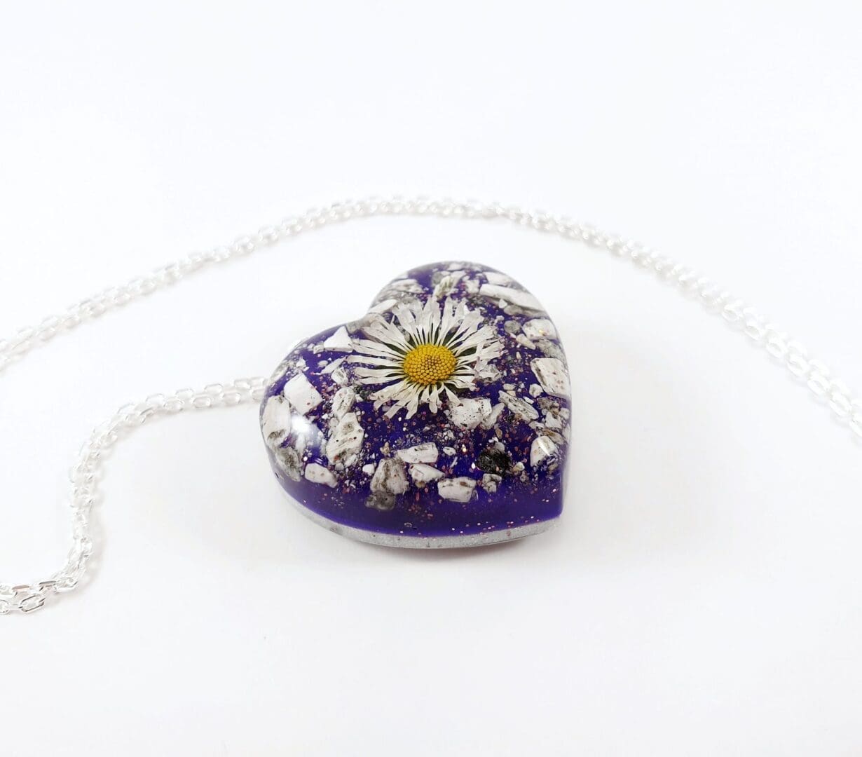 Personalised Double Sided Ashes Keepsake with Daisy Flower - Bespoke Cremation Jewellery - Pet Loss Ashes Jewellery - Image 5