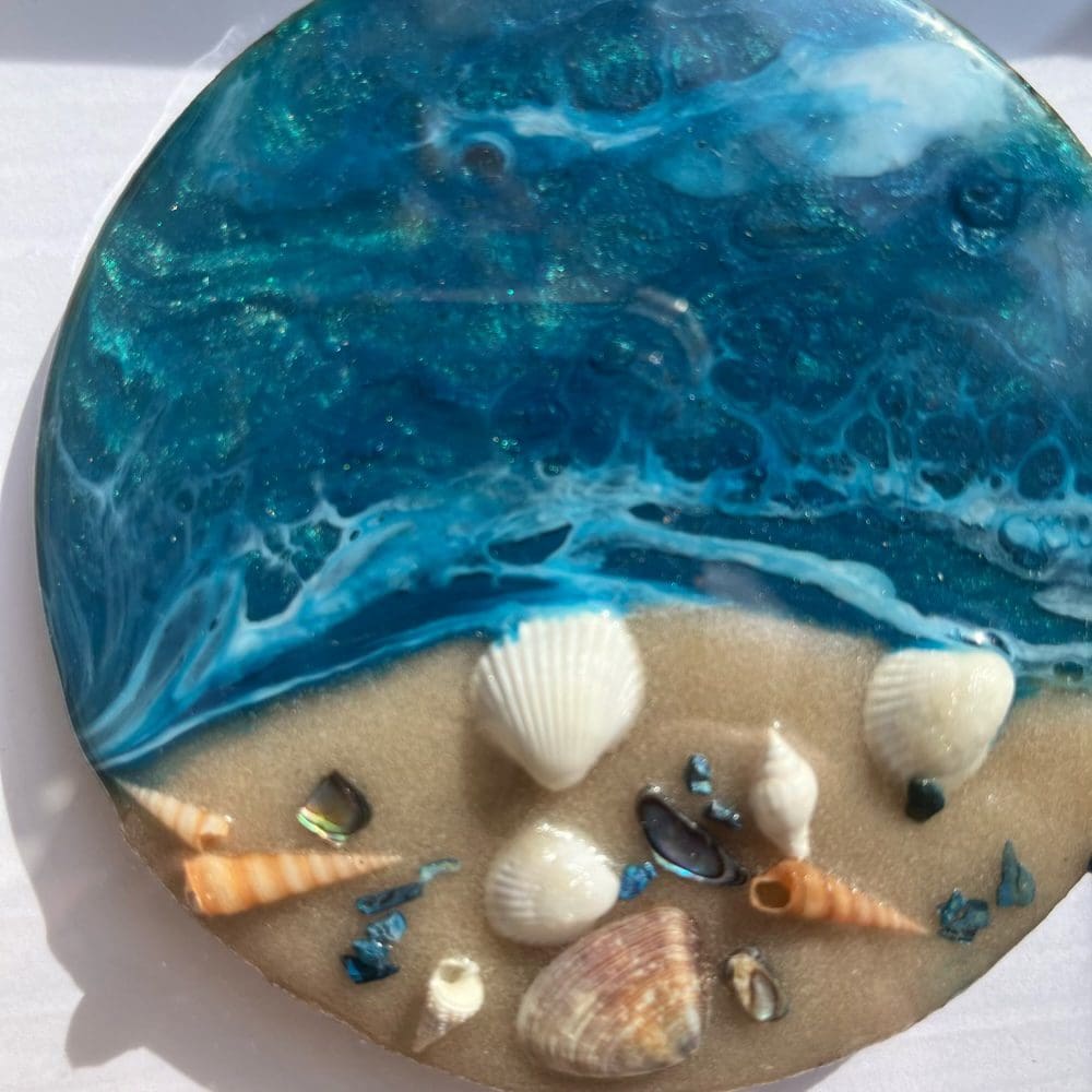 Small framed resin beachscape - Image 3