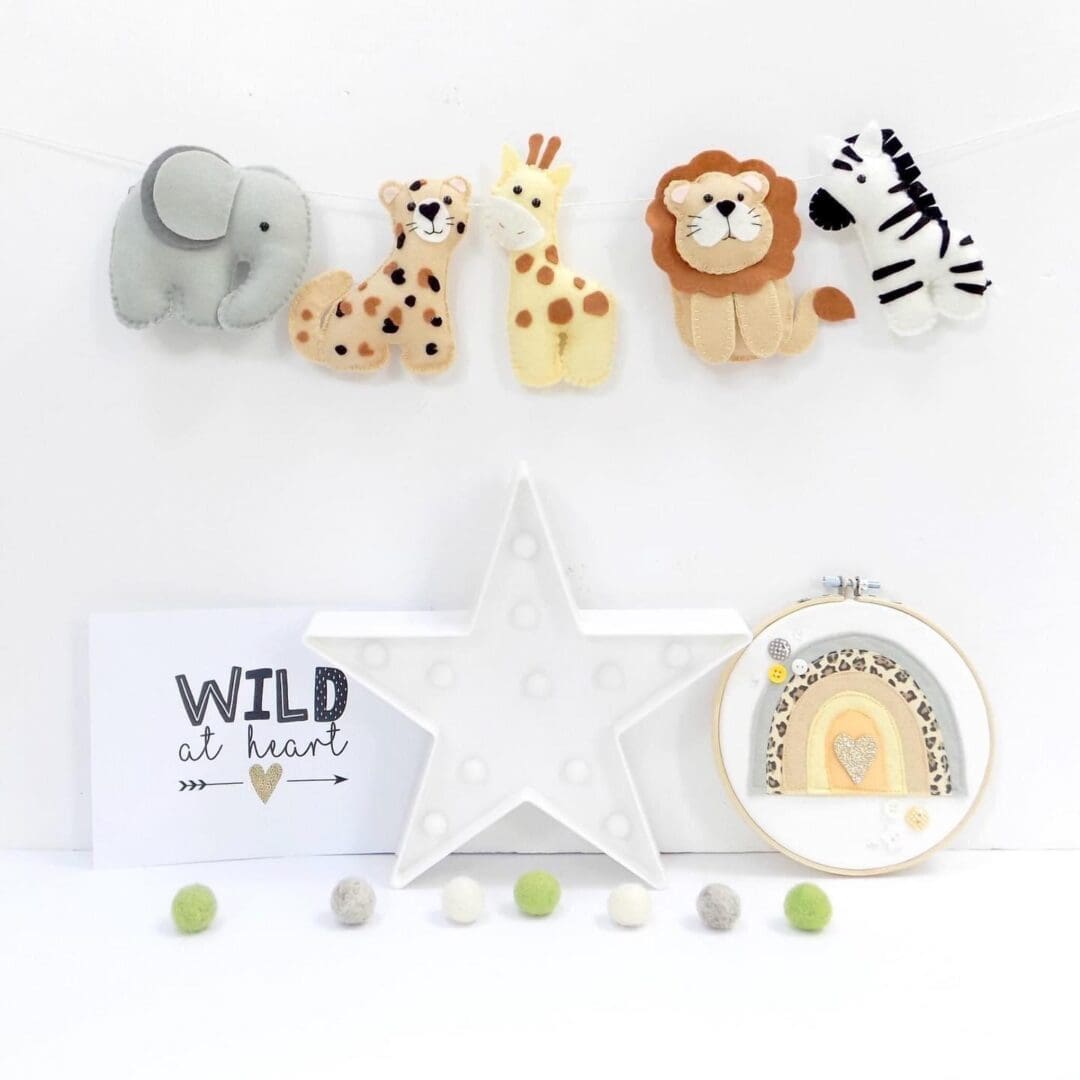 Sew your own felt Safari 5 garland. Sewing kit to make 5 decorations. - Image 4