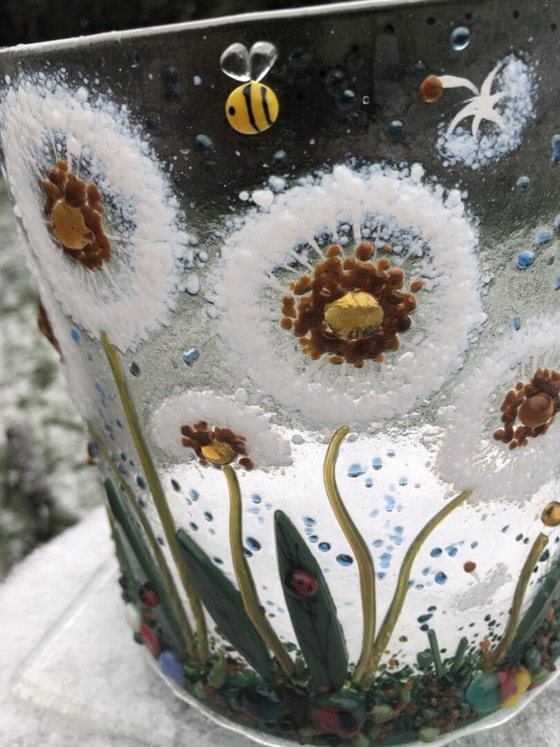 Dandelion wishes fused glass curve with little seed heads floating around - Image 2
