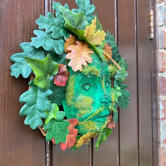 Small Green Man front door wreath - Image 7