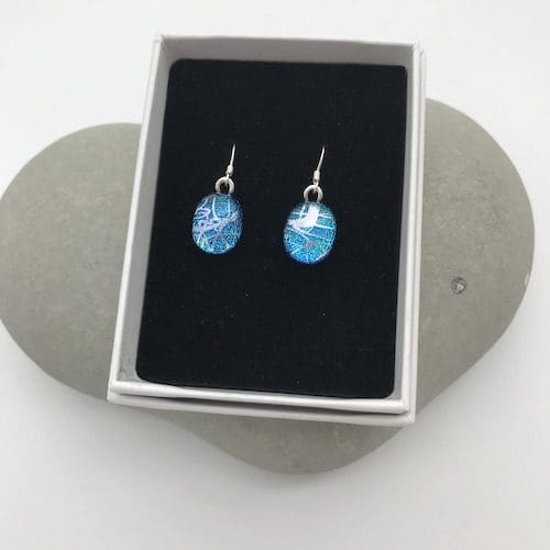 Silver swirl pattern dichroic glass dangly earrings - Image 9