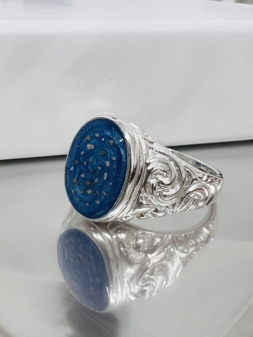 Gents Embossed Memorial Ashes Ring - Image 4