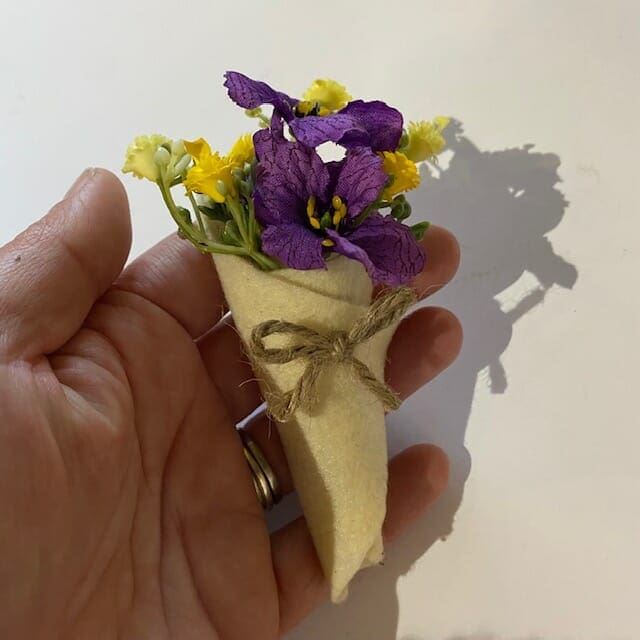Fridge magnet bouquet of flowers - Image 8