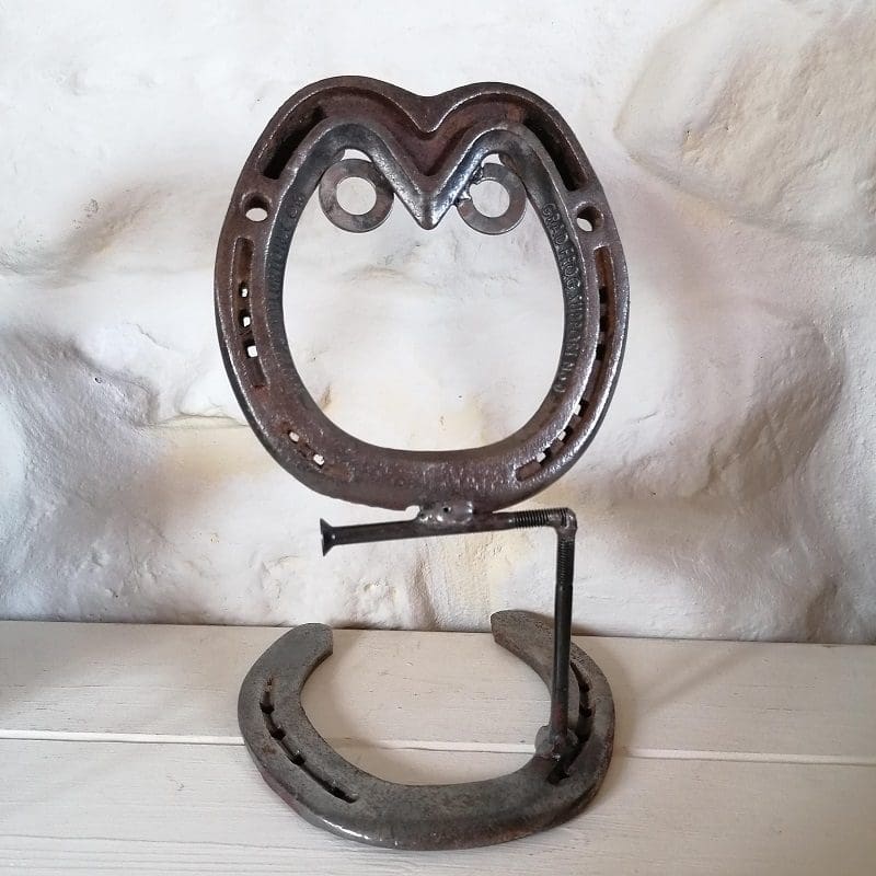 horseshoe-owl-metal-art