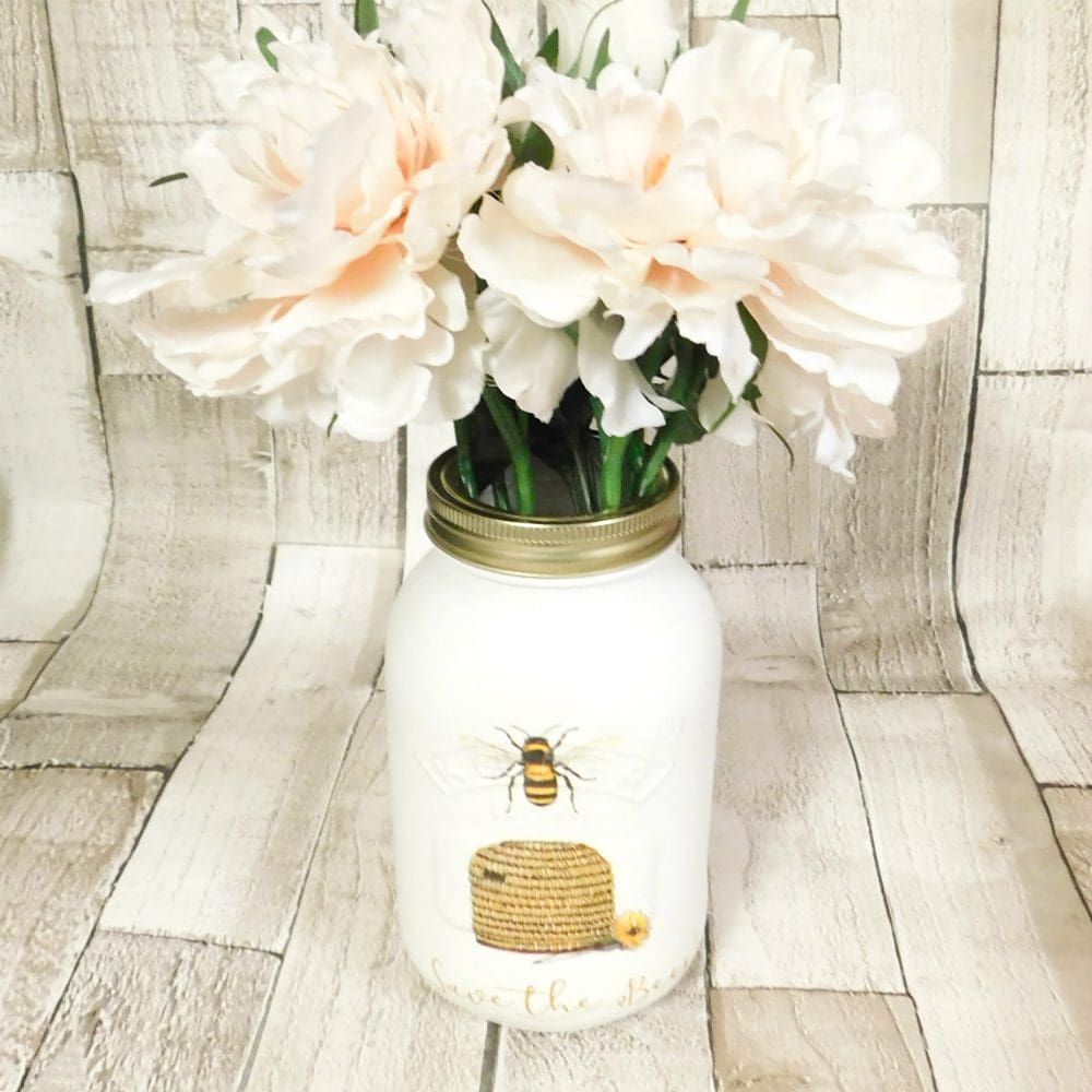 Save The Bee's Painted 1 Litre Kilner Jar Vase - Image 3