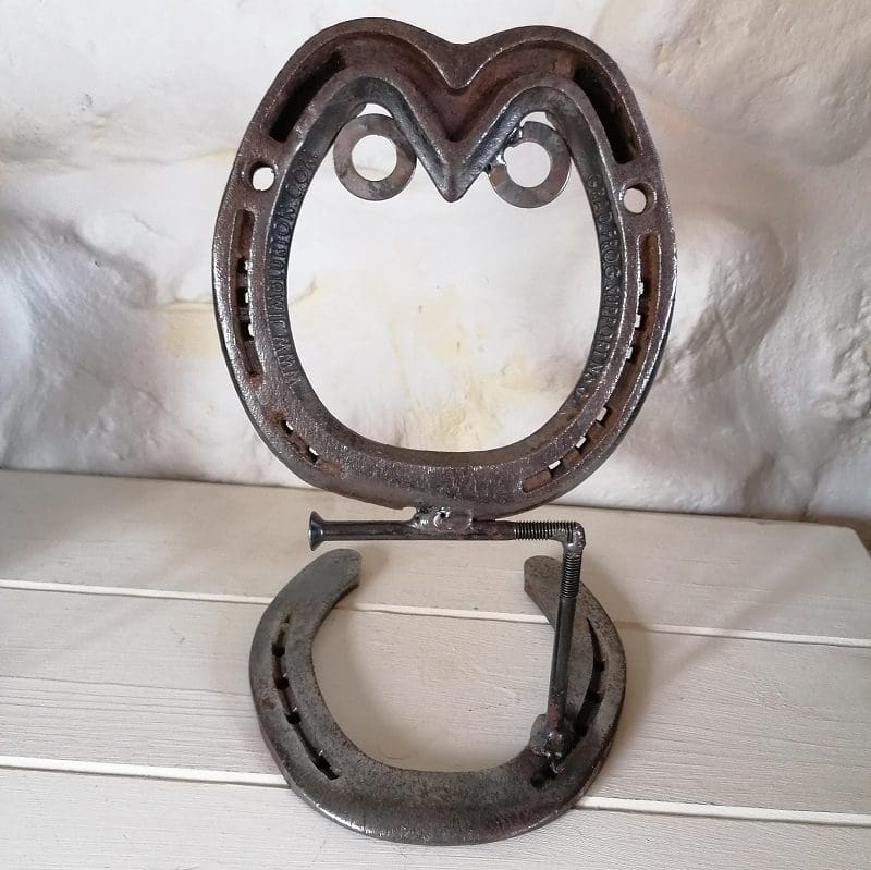 metal-art-horseshoe-owl