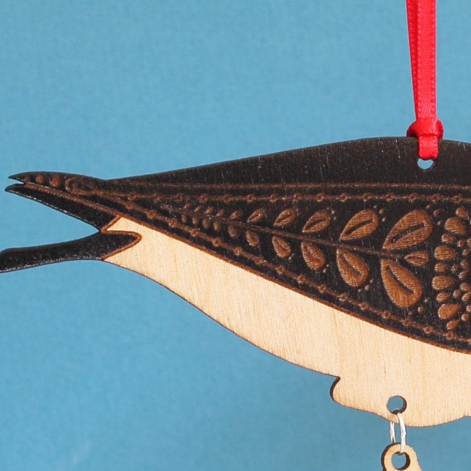 Wooden Oyster Catcher Hanging Decoration with Shell - Hand Painted - Image 4
