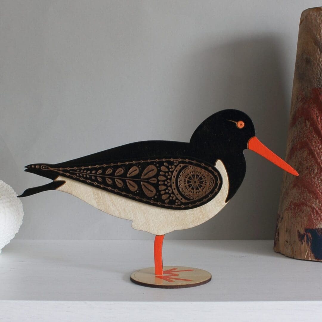 Standing Wooden Oyster Catcher - Etched and Hand Painted