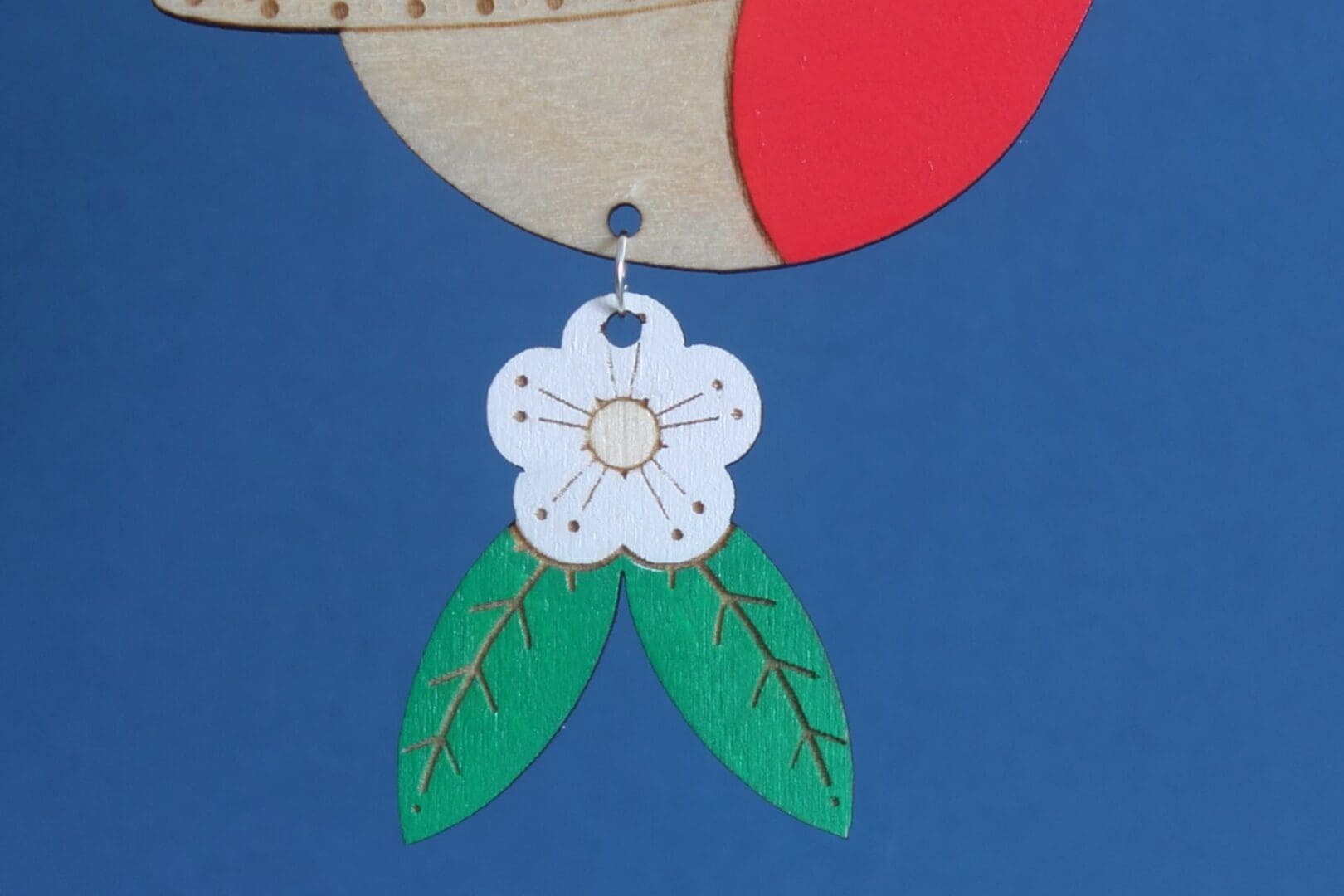 Hand Painted Robin Wooden Hanging Decoration with Hawthorn Flower or Holly - Image 6