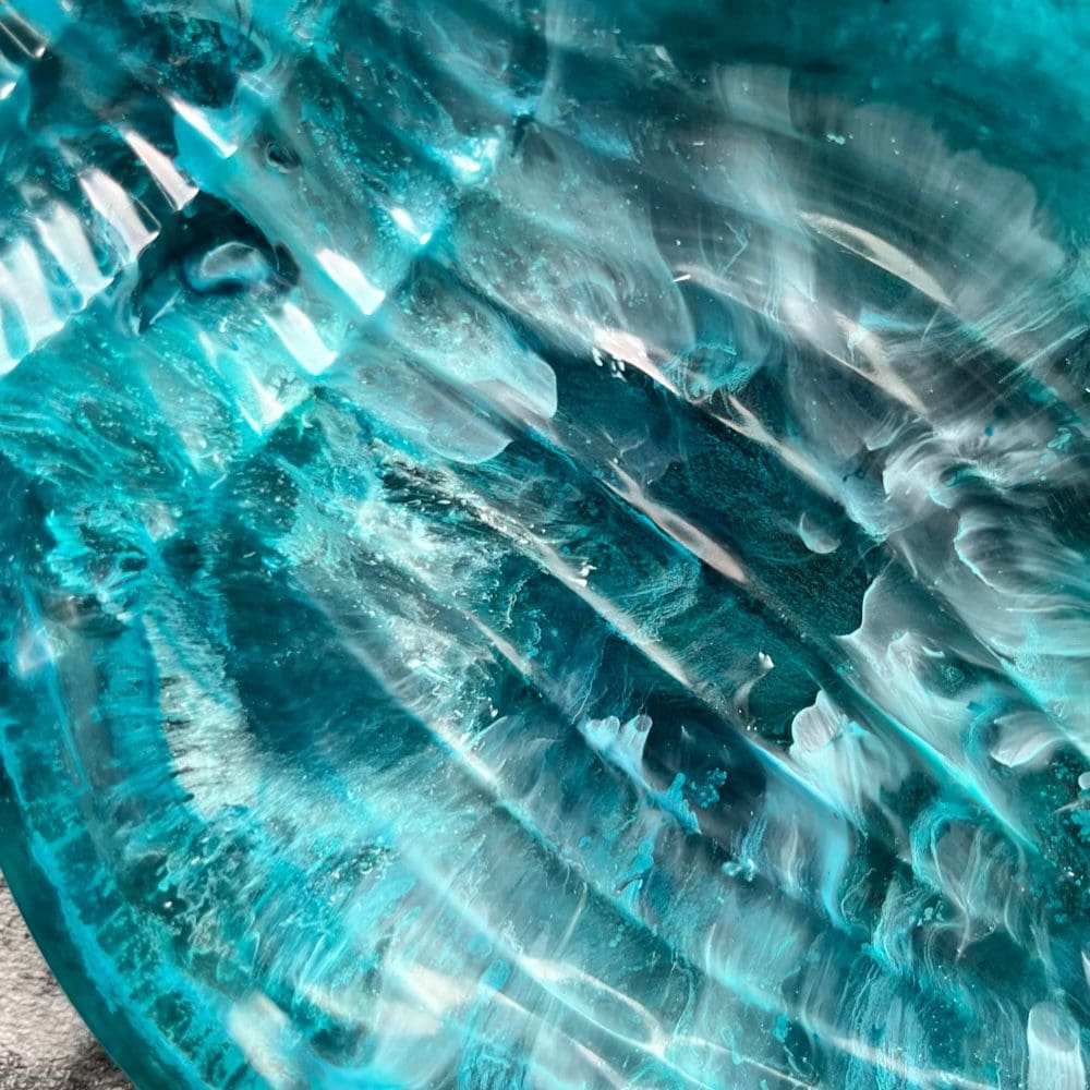 Handmade resin conch shell sea inspired trinket dish - Image 3