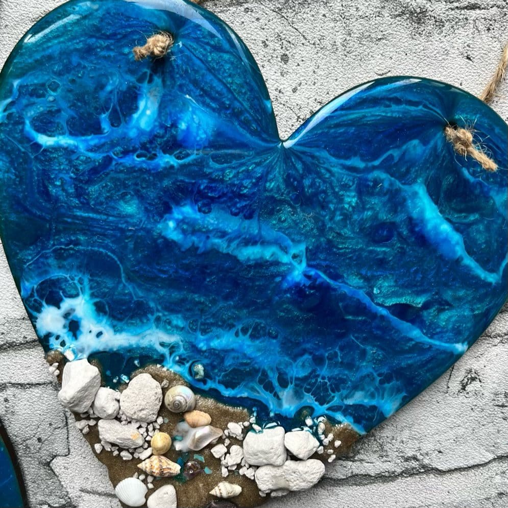 Large hanging beach heart - Image 5