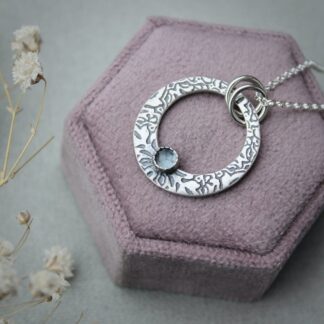 willow and twigg aquamarine and sterling silver oval pendant necklace 01