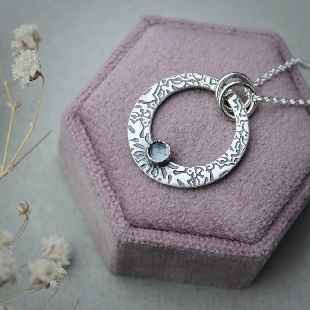 willow and twigg aquamarine and sterling silver oval pendant necklace 01