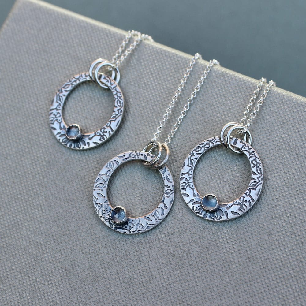 willow and twigg aquamarine and sterling silver oval pendant necklace