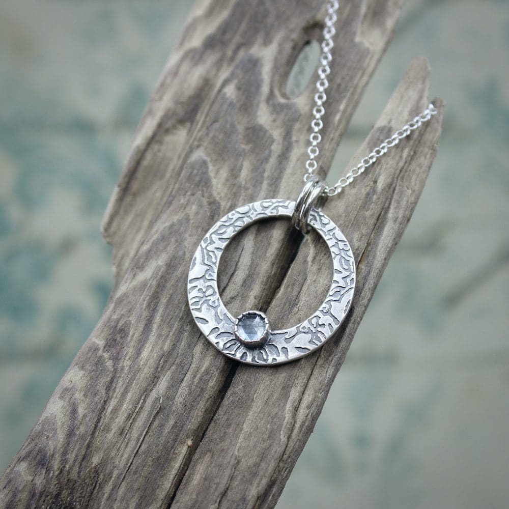 willow and twigg aquamarine and sterling silver oval pendant necklace