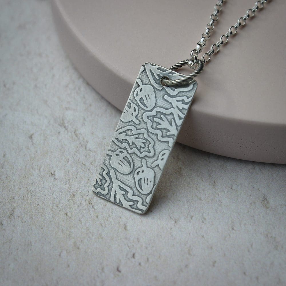 willow and twigg silver oak leaf and acorn pattern rectangular necklace