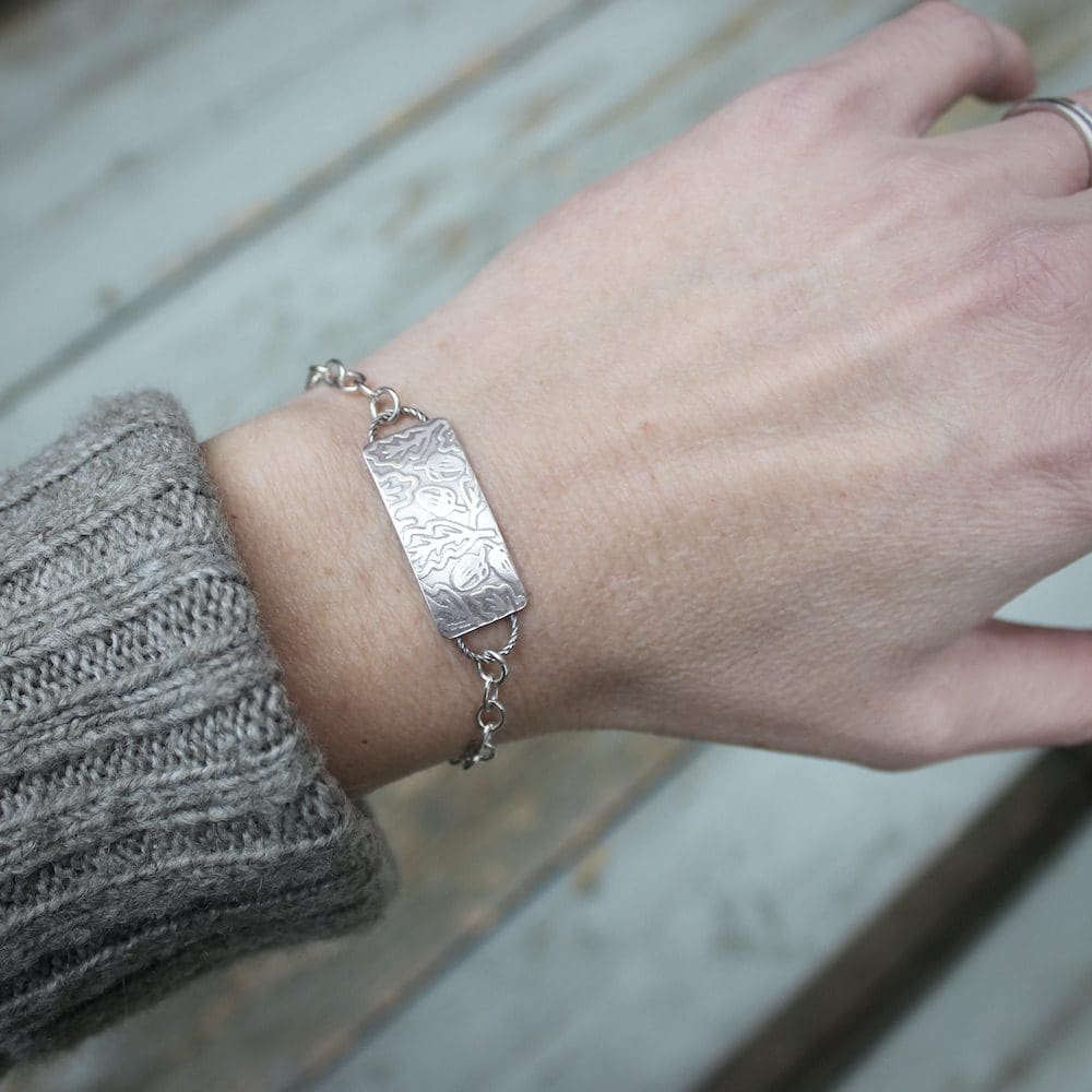 willow and twigg silver oak leaf pattern rectangular bracelet
