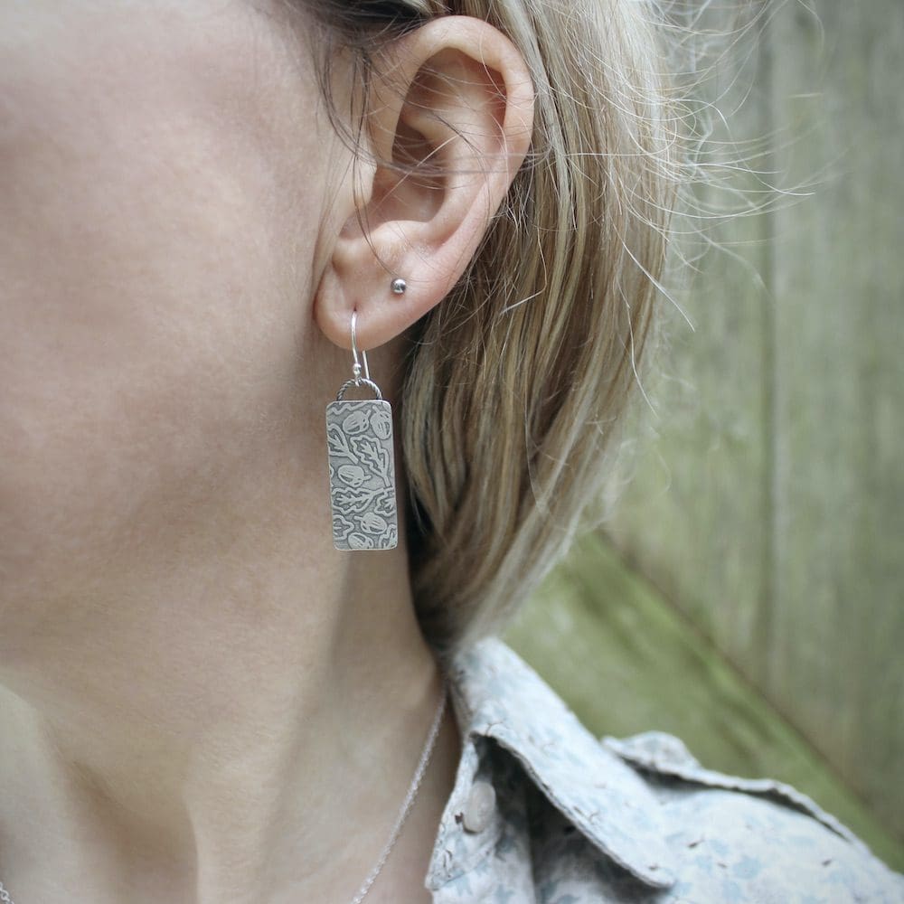 willow and twigg silver oak leaf pattern rectangular drop earrings