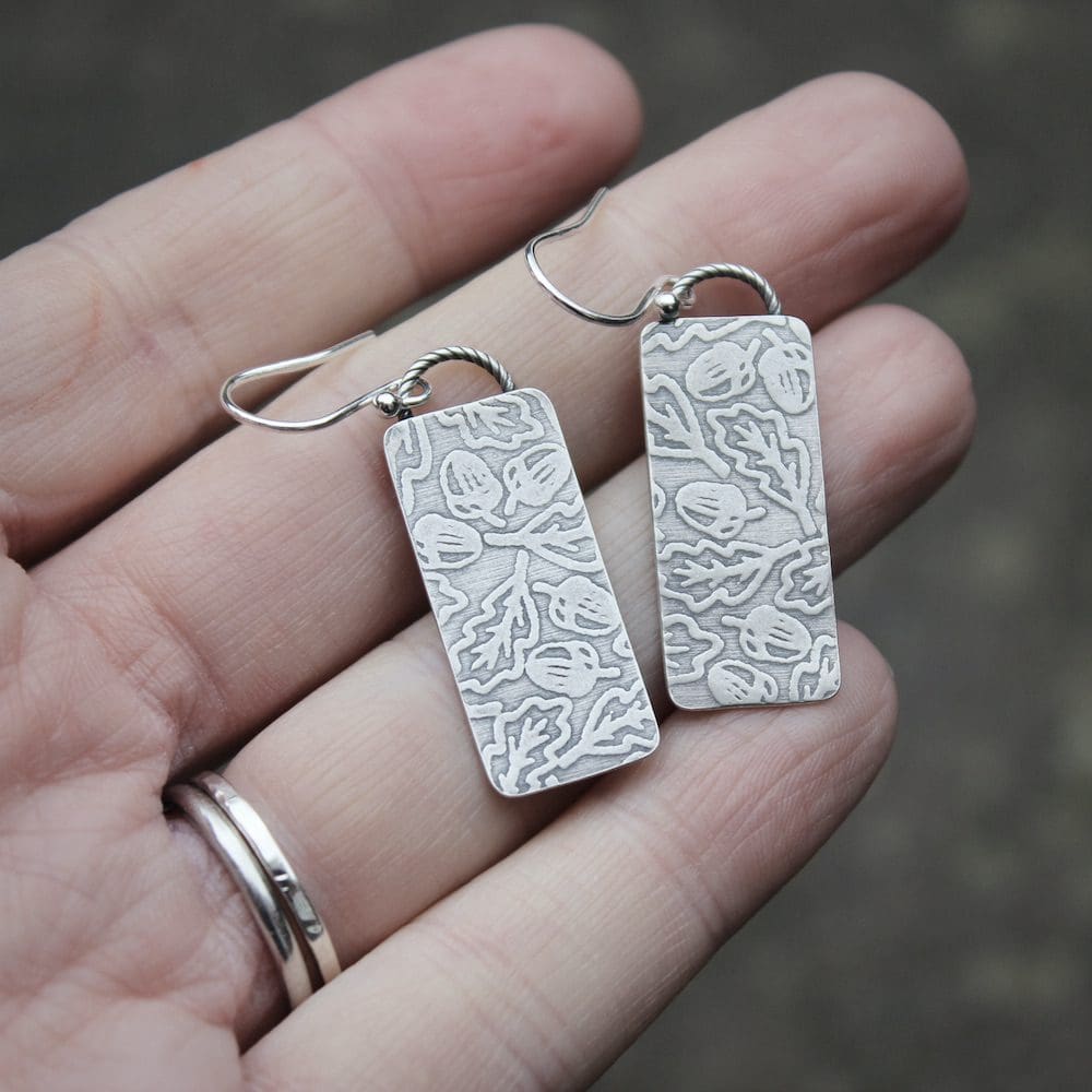 willow and twigg silver oak leaf pattern rectangular drop earrings