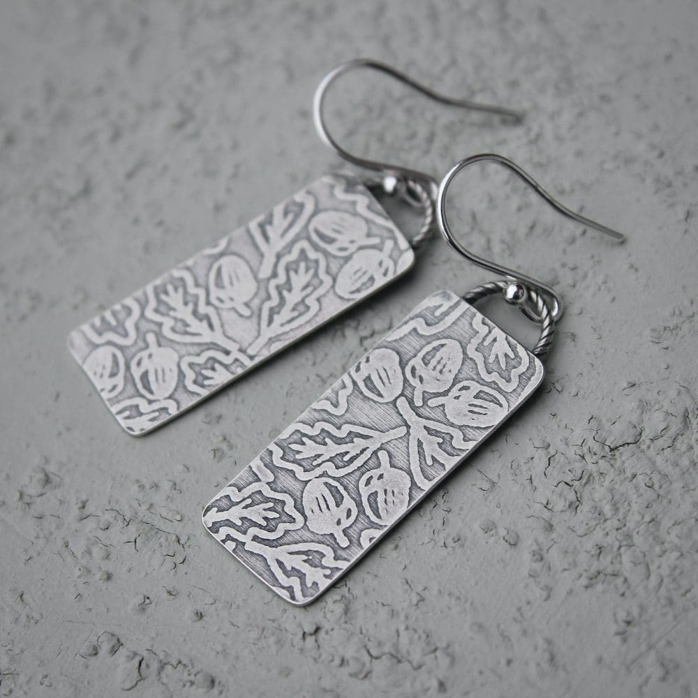 willow and twigg silver oak leaf pattern rectangular drop earrings