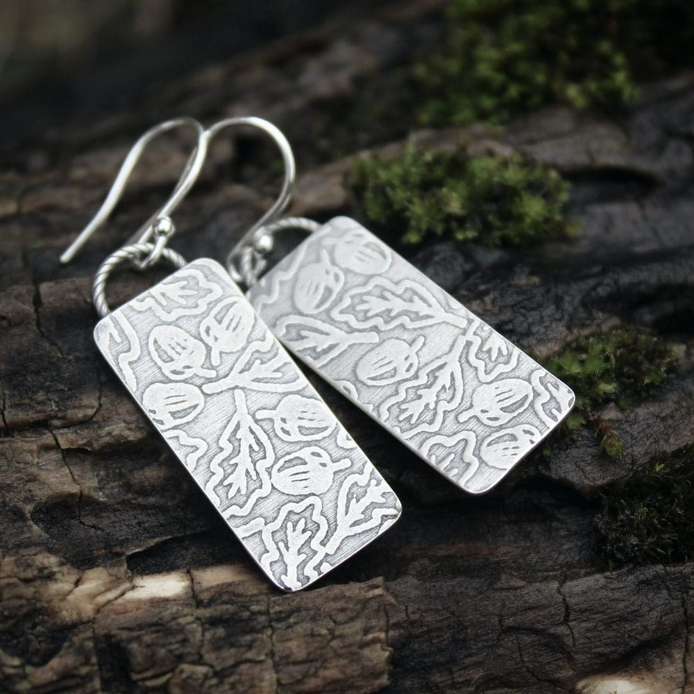 willow and twigg silver oak leaf pattern rectangular drop earrings