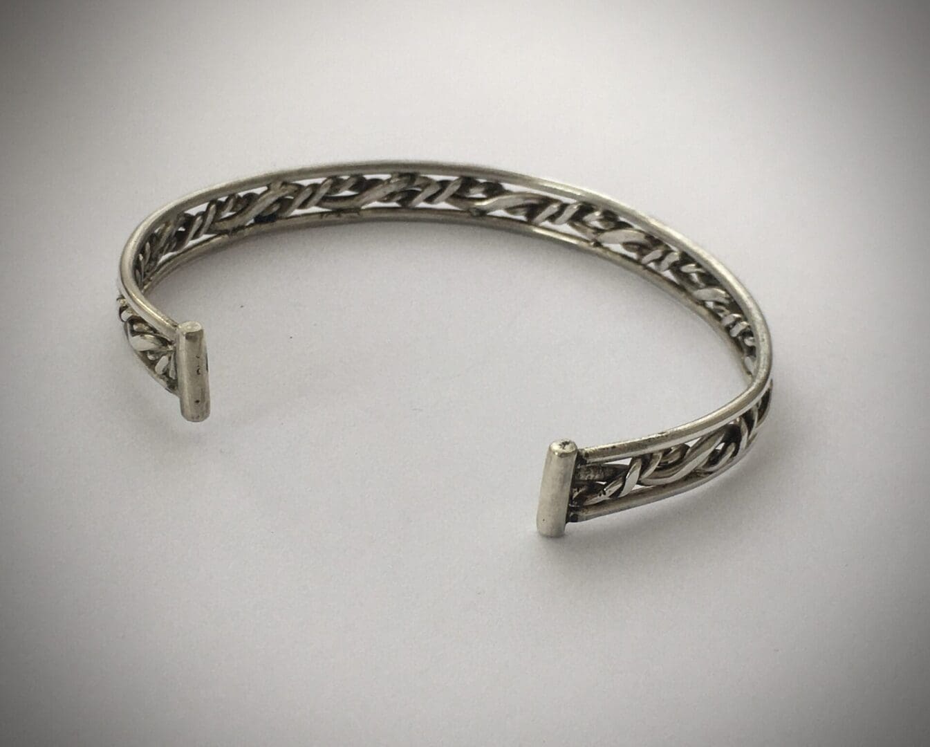 Silver weave bangle - Image 2