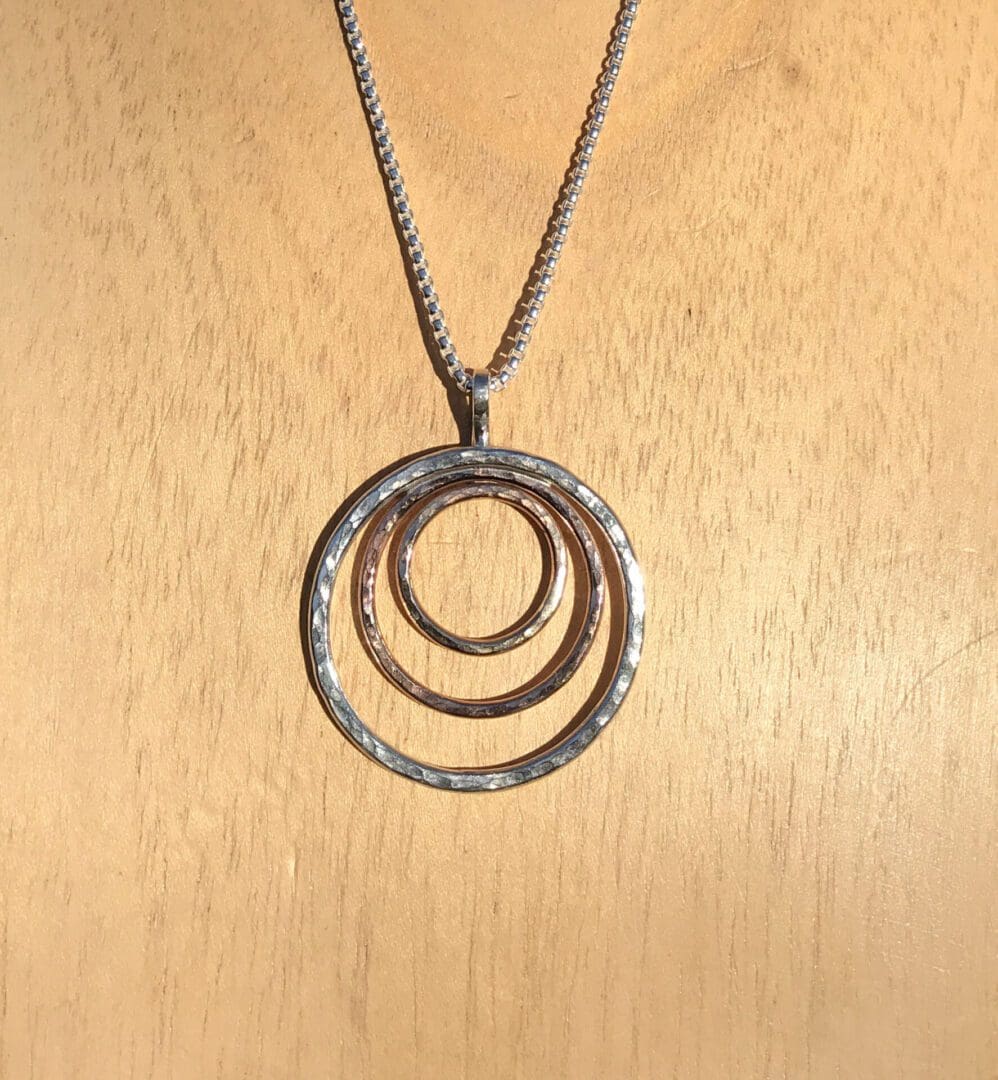 Gold and silver circles necklace - Image 4