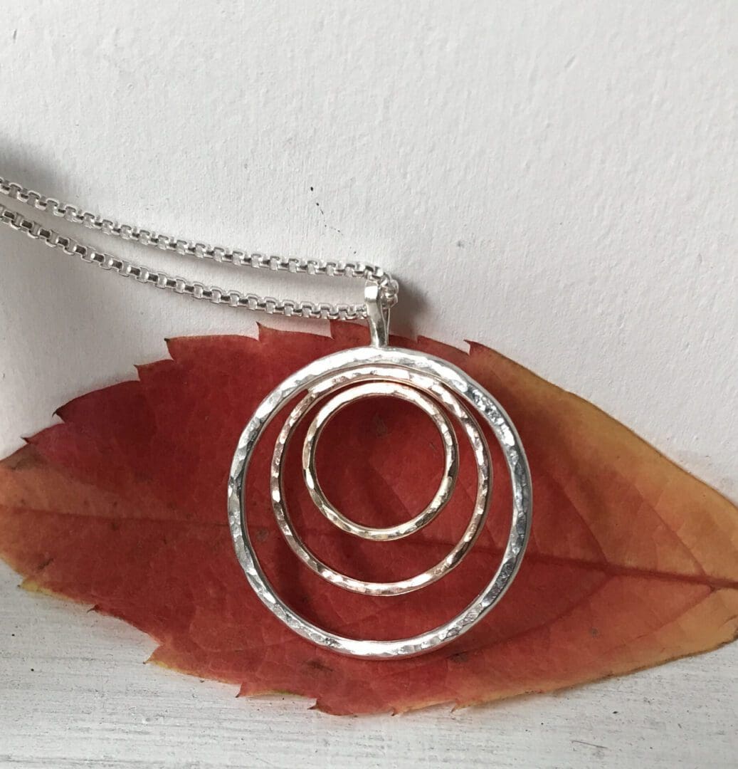 gold and silver circles
