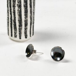 oxidised studs