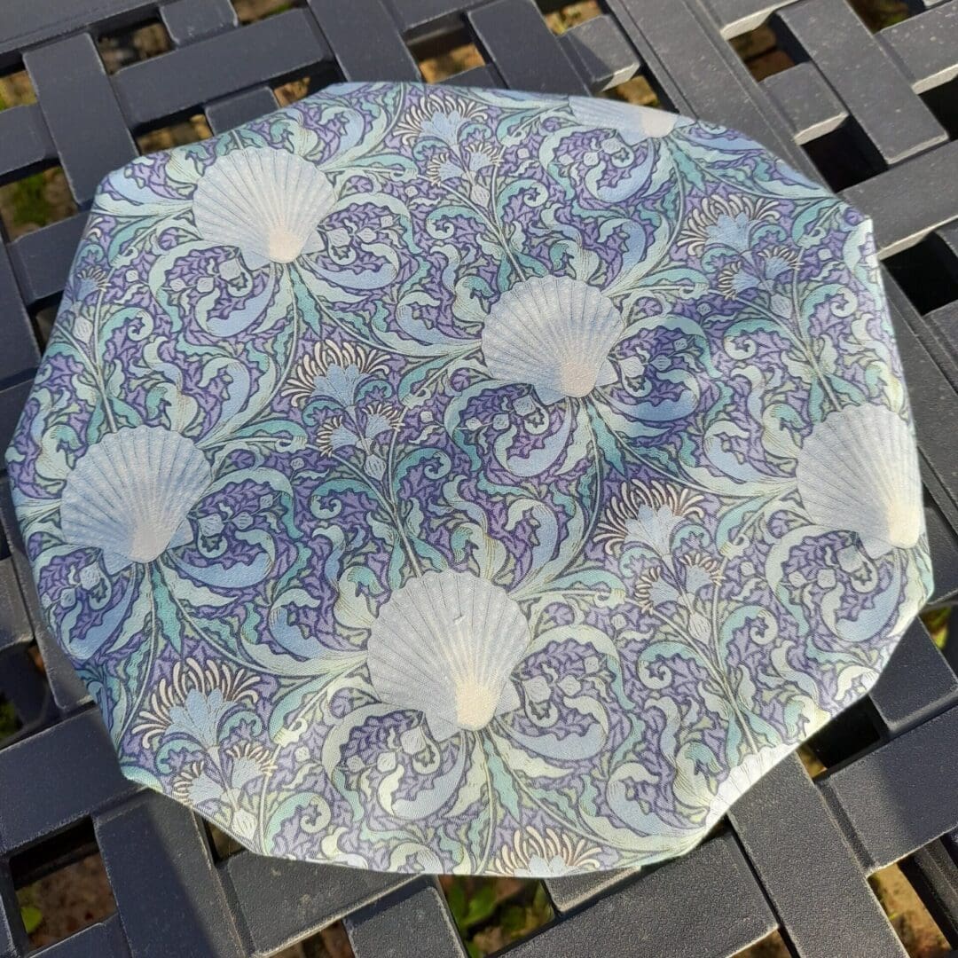 Scallop Shell Print Luxury Shower Cap