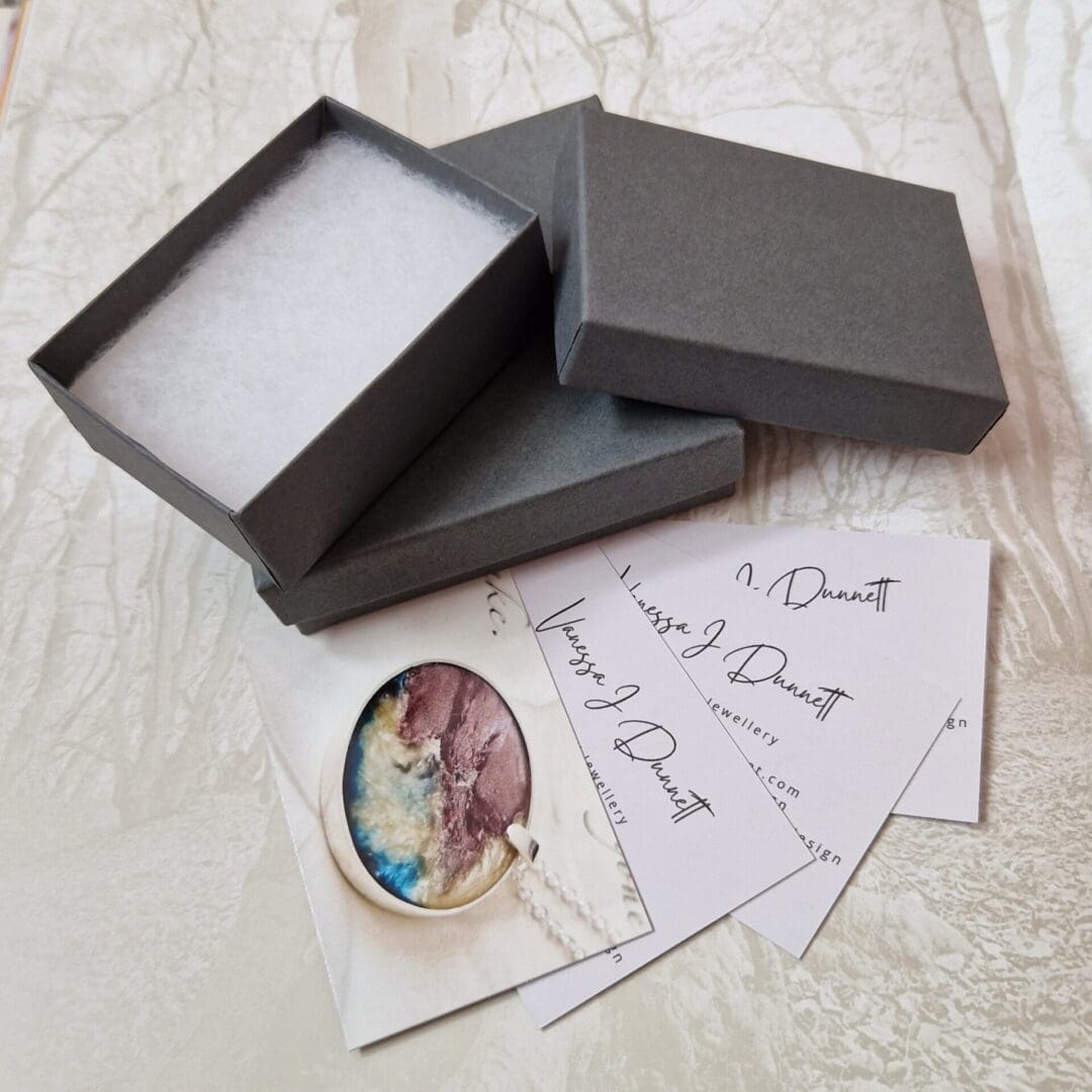 VJD Design packaging and business card