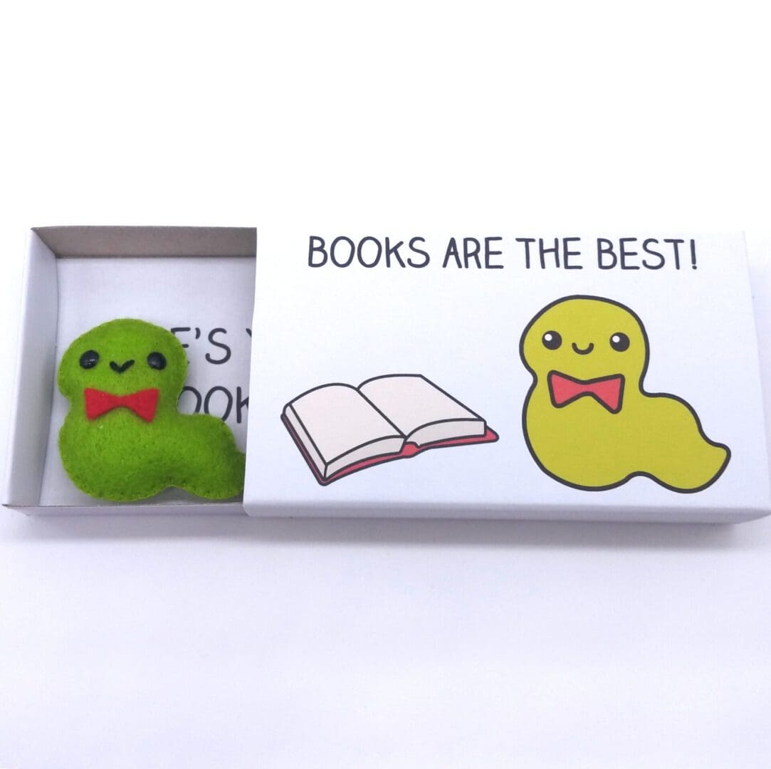 Felt bookworm magnet in a matchbox book lover gift - Image 3