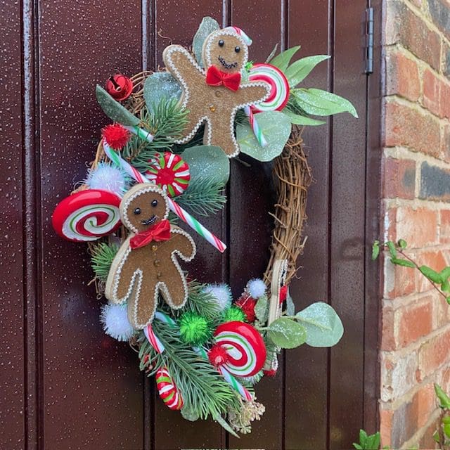 Gingerbread-christmas-front-door-wreath